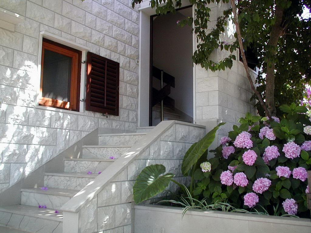 Apartments Raic Supetar Exterior foto